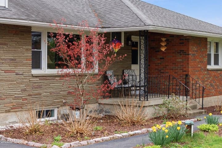 107 Ashdown Road, Ballston, NY, photo 2
