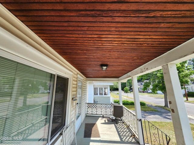 875 Hazelwood Avenue, Schenectady, NY, photo 4