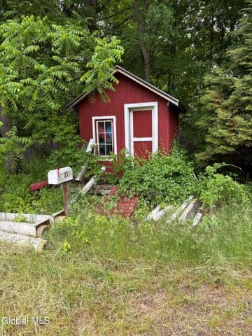 408 W Mountain Road, Queensbury, NY, photo 2