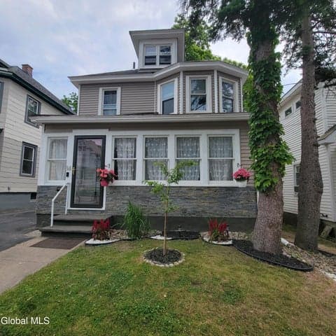 14 Hawk Street, Scotia, NY