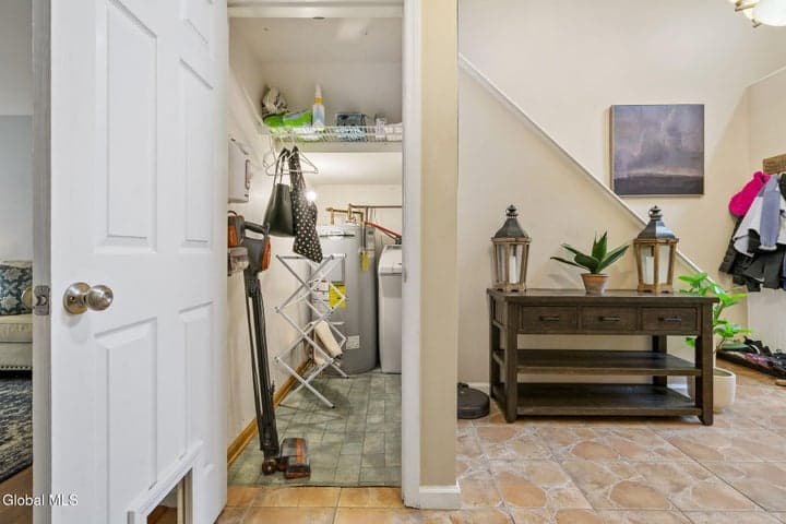3016 Fern Court, Guilderland, NY, photo 5