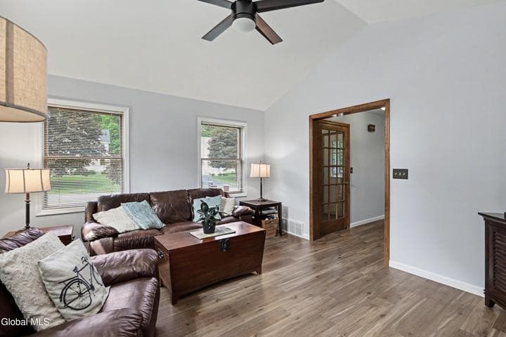 26 Highgate Road, Wilton, NY, photo 4