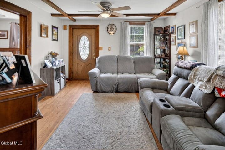 14 Renas Drive, Colonie, NY, photo 4