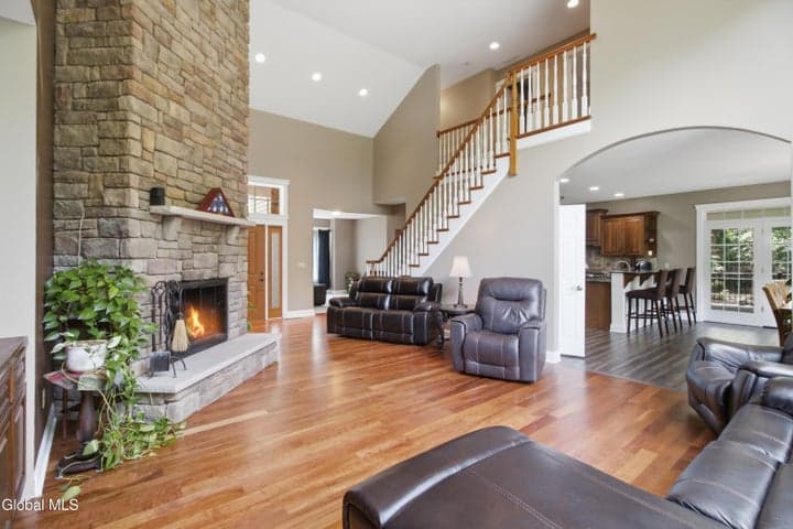 12 Thoroughbred Drive, Schodack, NY, photo 4
