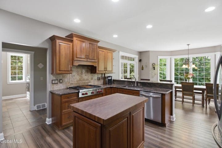 12 Thoroughbred Drive, Schodack, NY, photo 5