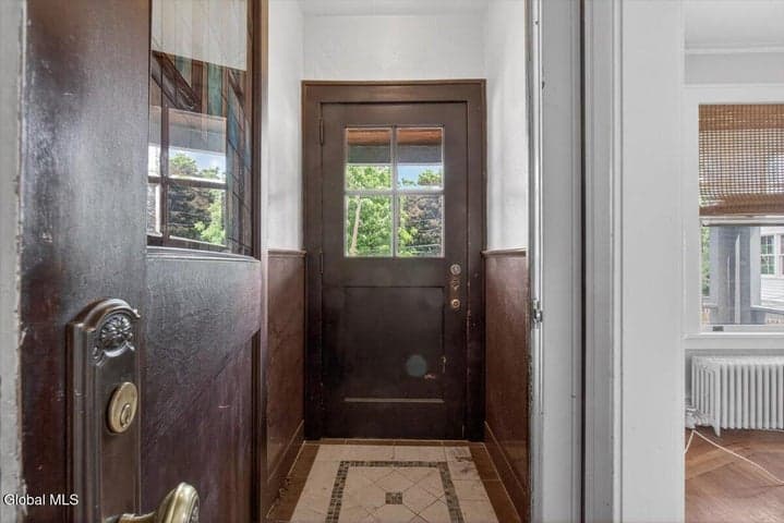 852 Myrtle Avenue, Albany, NY, photo 3