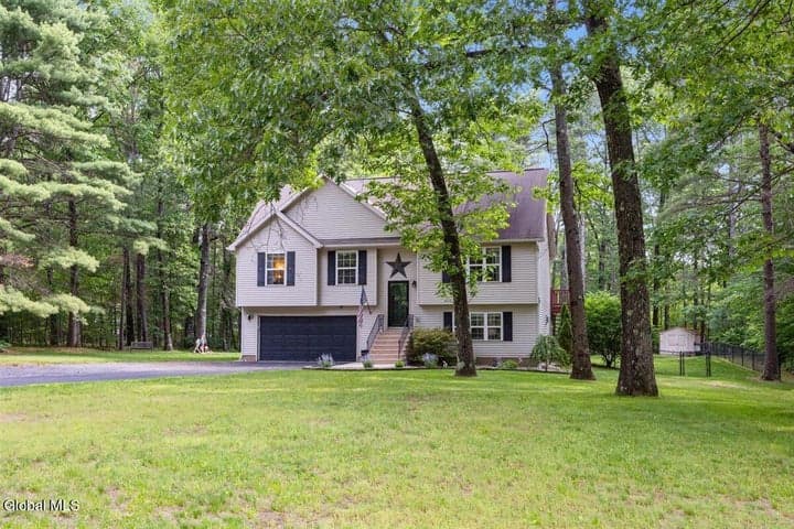 1 Barrington Drive, Moreau, NY, photo 2