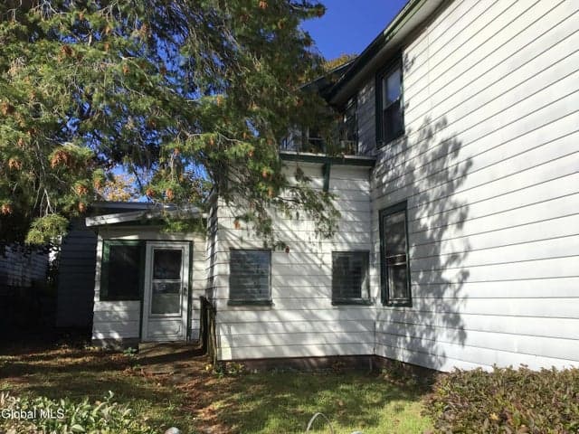 1339 3rd Avenue, Watervliet, NY, photo 2