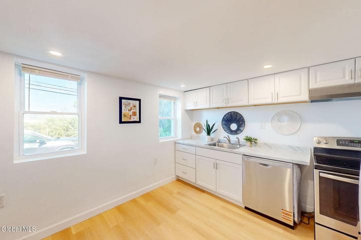 73 South Street, Rensselaer, NY, photo 5