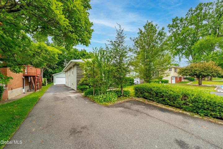32 Carroll Avenue, Albany, NY, photo 4