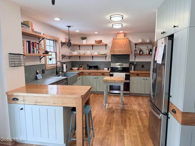 9 Amethyst Drive, Queensbury, NY, photo 4