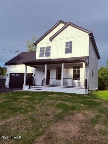 3 Dorchester Drive, Stillwater, NY