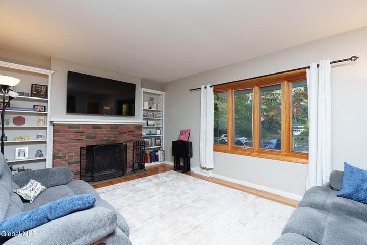 109 Birchwood Drive, Schenectady, NY, photo 2