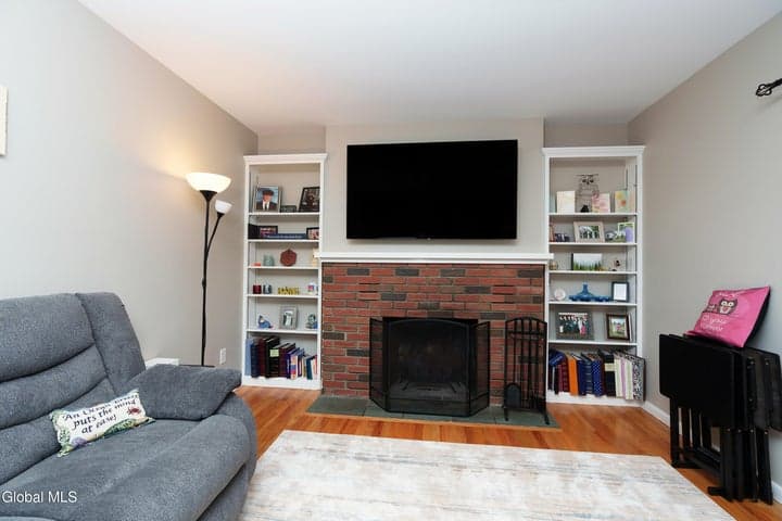 109 Birchwood Drive, Schenectady, NY, photo 3