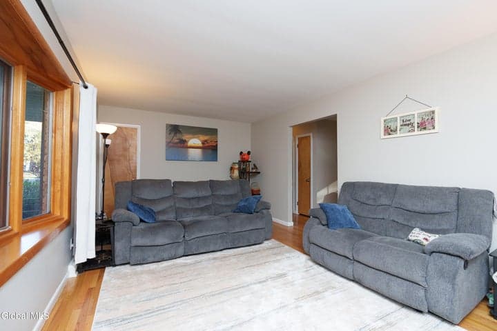 109 Birchwood Drive, Schenectady, NY, photo 4