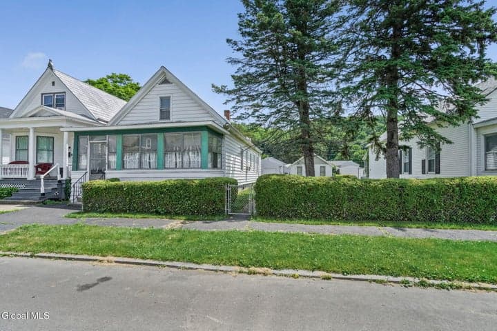 430 8th Avenue, Troy, NY, photo 3