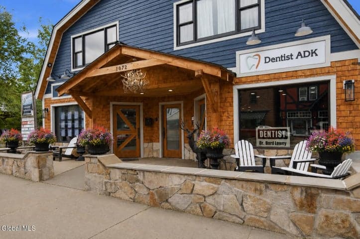 1072 U.S. 9, Schroon, NY, photo 3