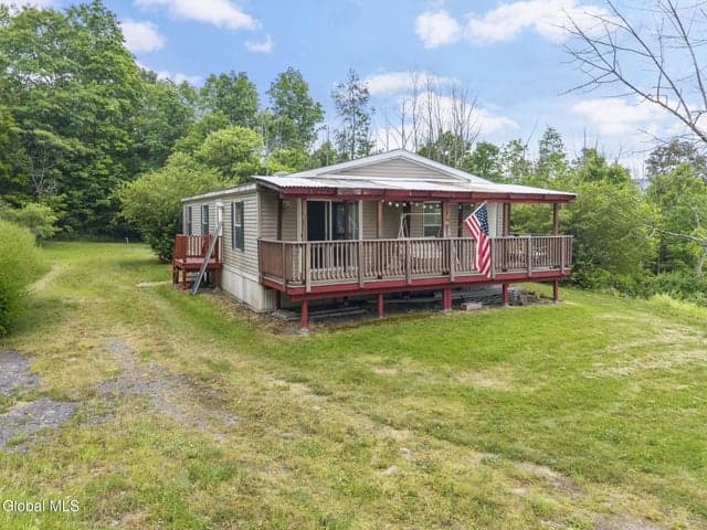 127 Grassy Road, Blenheim, NY