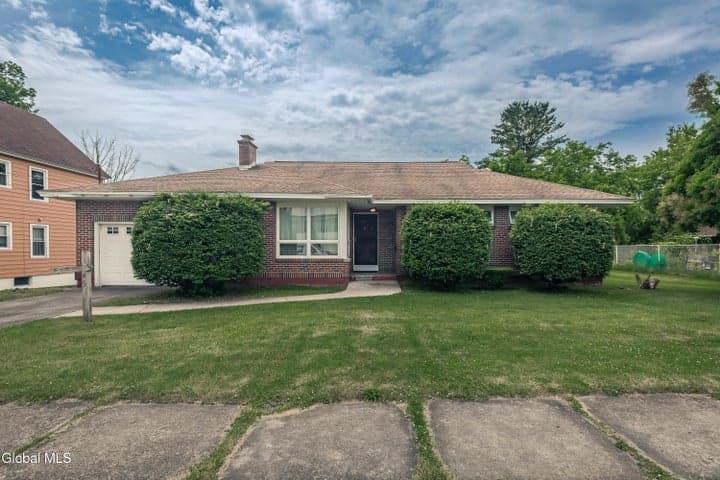 45 Catherine Street, Amsterdam, NY