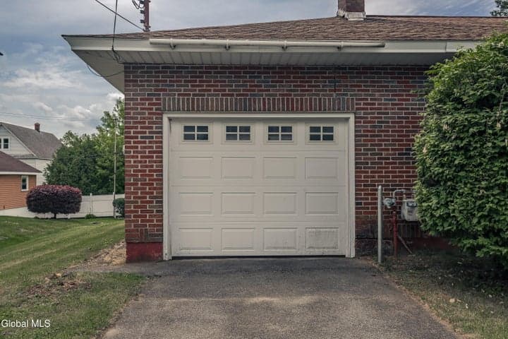 45 Catherine Street, Amsterdam, NY, photo 4
