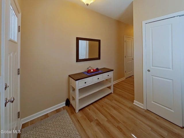 36C Idared Lane, Clifton Park, NY, photo 3