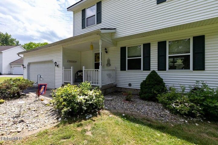 417 Helderview Drive, Altamont, NY, photo 3