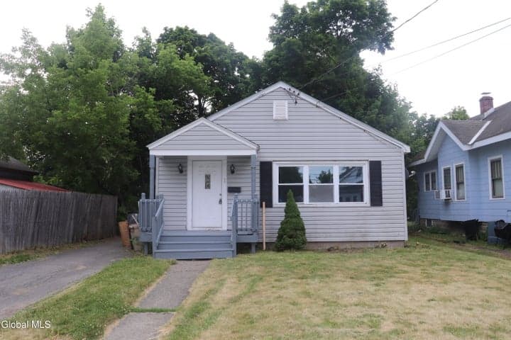 1 Holmes Court, Albany, NY