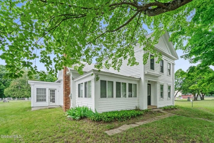 19 Clum Road, Pittstown, NY, photo 2