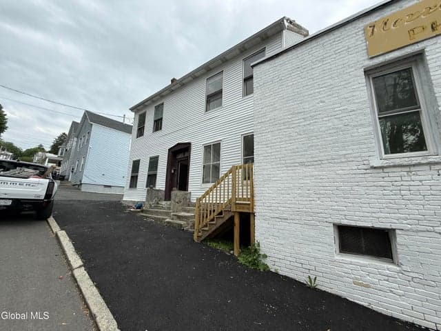 1 Lincoln Avenue, Troy, NY