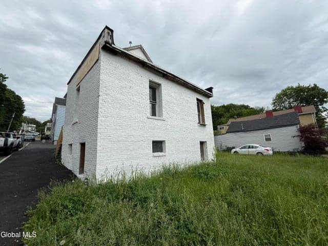 1 Lincoln Avenue, Troy, NY, photo 2