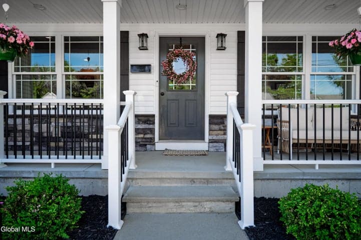 2069 Amsterdam Avenue, Rotterdam, NY, photo 4