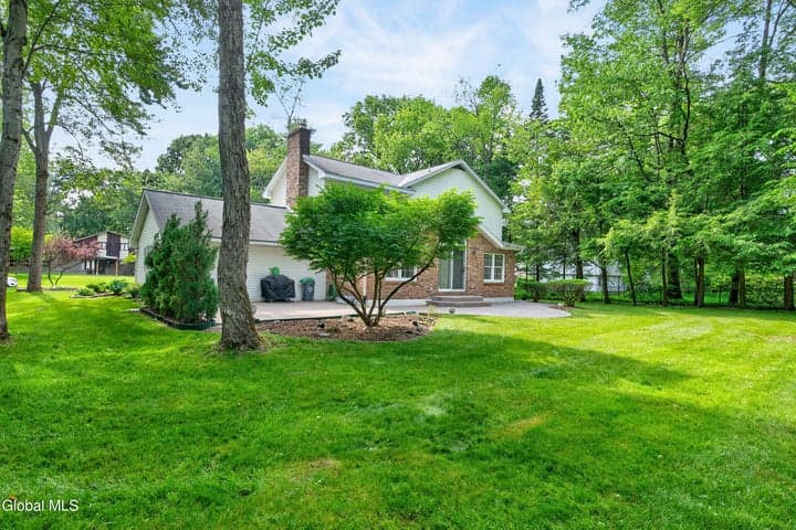 888 Meadow Lane, Niskayuna, NY, photo 4