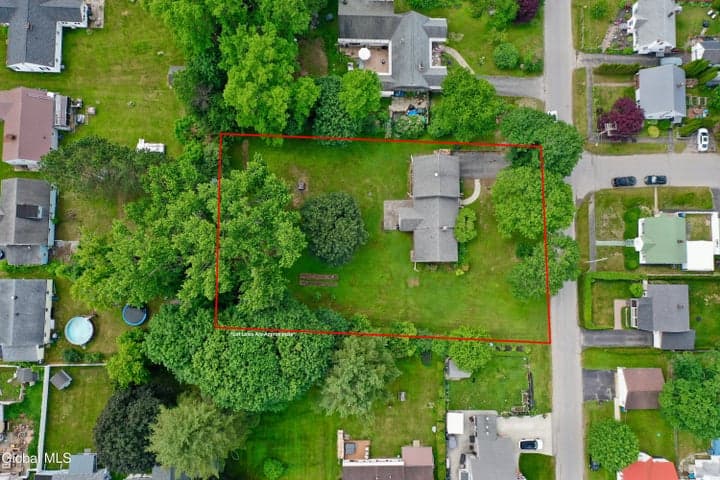 10 Eastland Avenue, Gloversville, NY, photo 5