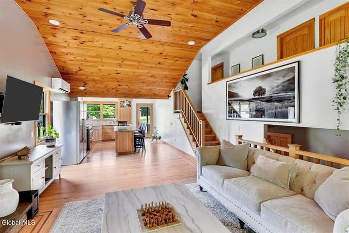 88 Garner Road, Averill Park, NY, photo 5