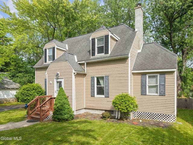 102 Delaware Avenue, Rensselaer, NY, photo 3