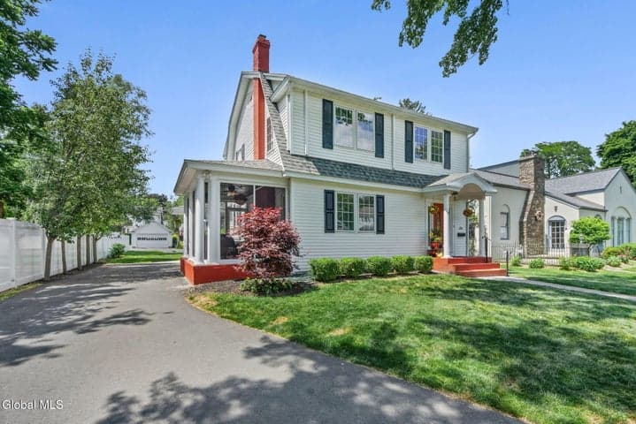 6 Glenwood Street, Guilderland, NY, photo 2