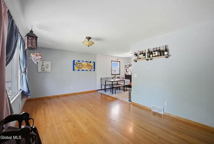 34 Mountainview Avenue, Albany, NY, photo 3