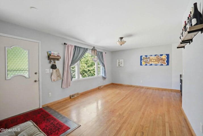 34 Mountainview Avenue, Albany, NY, photo 4
