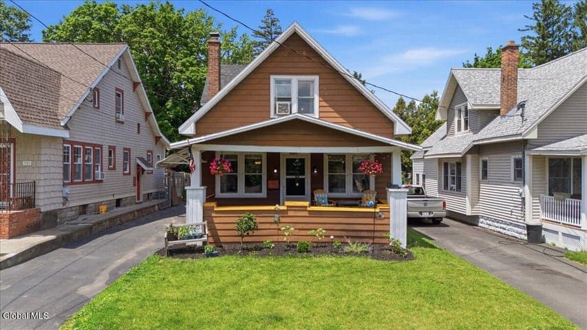 1155 Sumner Avenue, Schenectady, NY