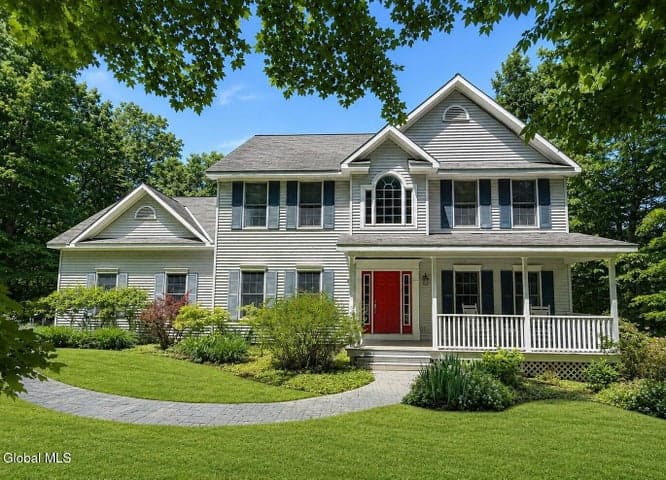 2 Marie Heights, Sand Lake, NY