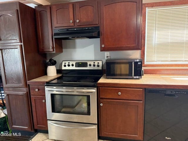 88 Saunders Street, Whitehall, NY, photo 4