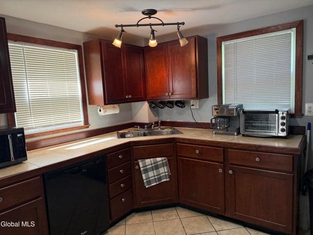 88 Saunders Street, Whitehall, NY, photo 3