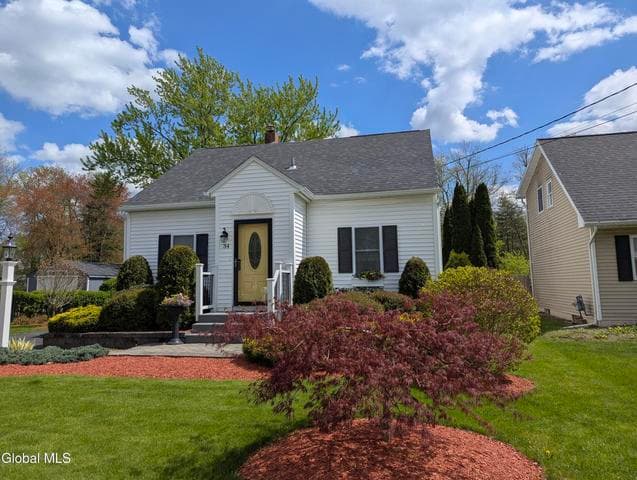 34 Van Heusen Street, Colonie, NY, photo 2