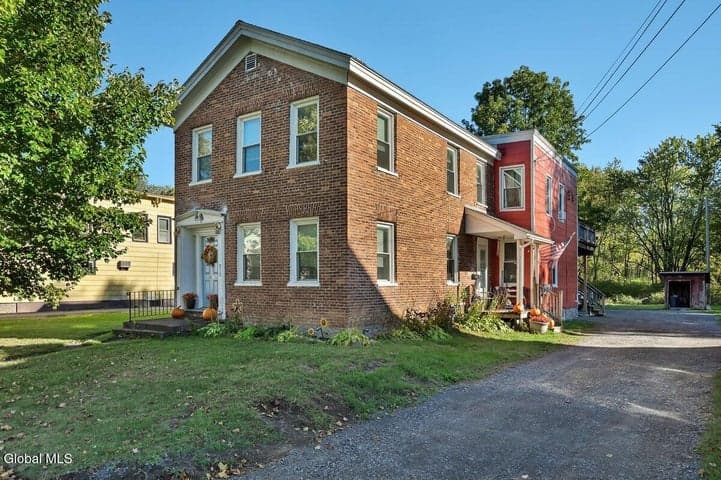 212 E Main Street, Johnstown, NY