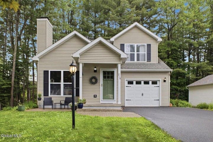 218 Meadowlark Drive, Ballston Spa, NY