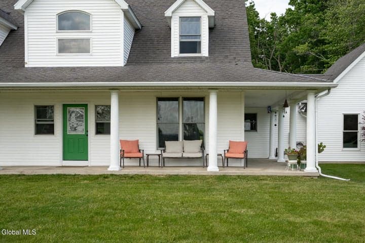 45 Stonebridge Way, Poestenkill, NY, photo 4