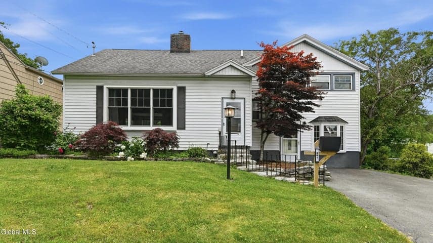 281 N Kingsboro Avenue, Gloversville, NY