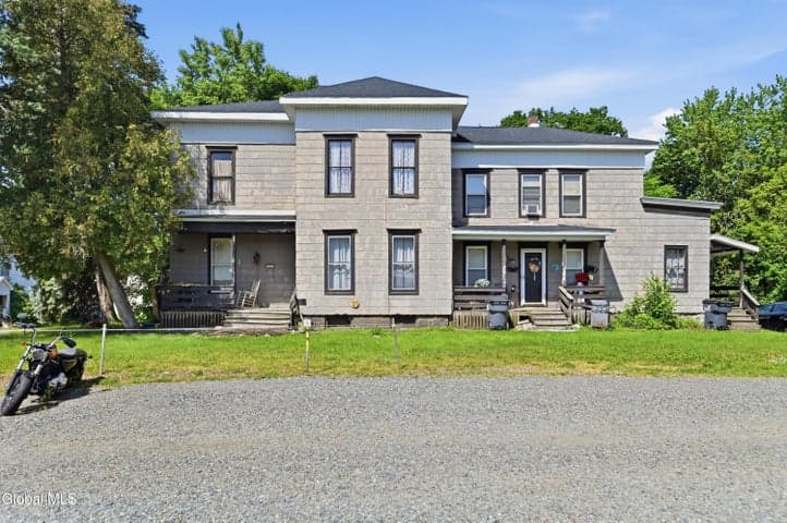 82 Grand Street, Gloversville, NY