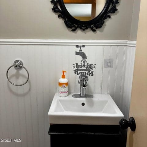 281 N Kingsboro Avenue, Gloversville, NY, photo 4