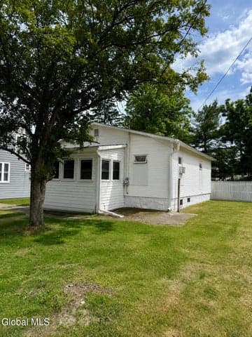222 Upper Sherman Avenue, Queensbury, NY, photo 2
